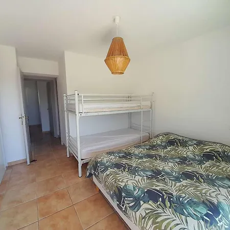 Апартаменты 3 Pieces A 200m Des Plages, St-raphael - Fr-1-226a-201 Сен-Рафаэль