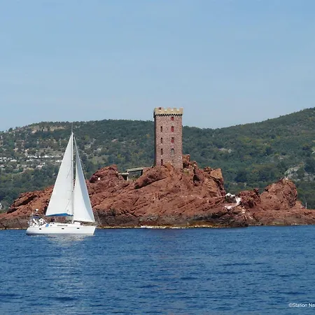 3 Pieces A 200m Des Plages, St-raphael - Fr-1-226a-201 Сен-Рафаэль