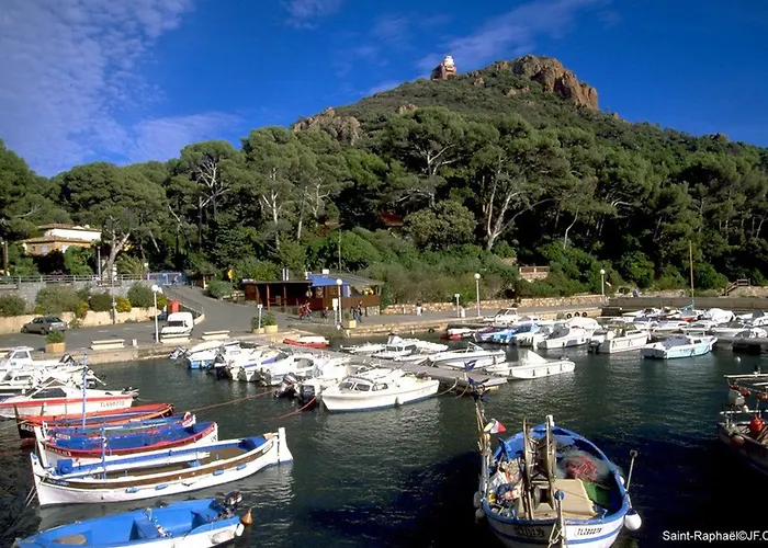 Apartamento 3 Pieces A 200m Des Plages, St-raphael - Fr-1-226a-201