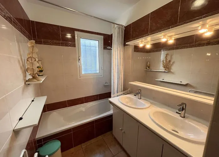 3 Pieces A 200m Des Plages, St-raphael - Fr-1-226a-201